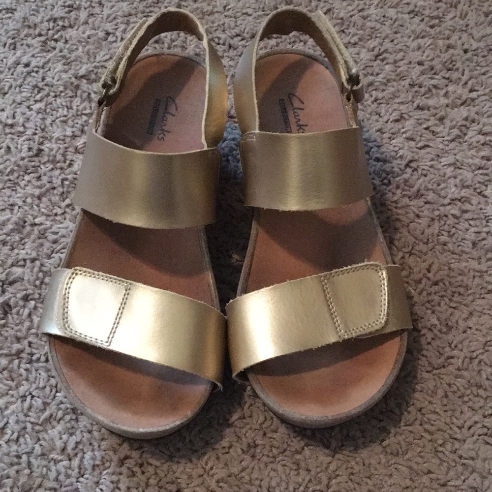 Clarks gold wedges 7